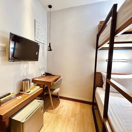 Oxy Suites G-03 At Shop House Meisterstadt Pollux Habibie Batam Exterior foto